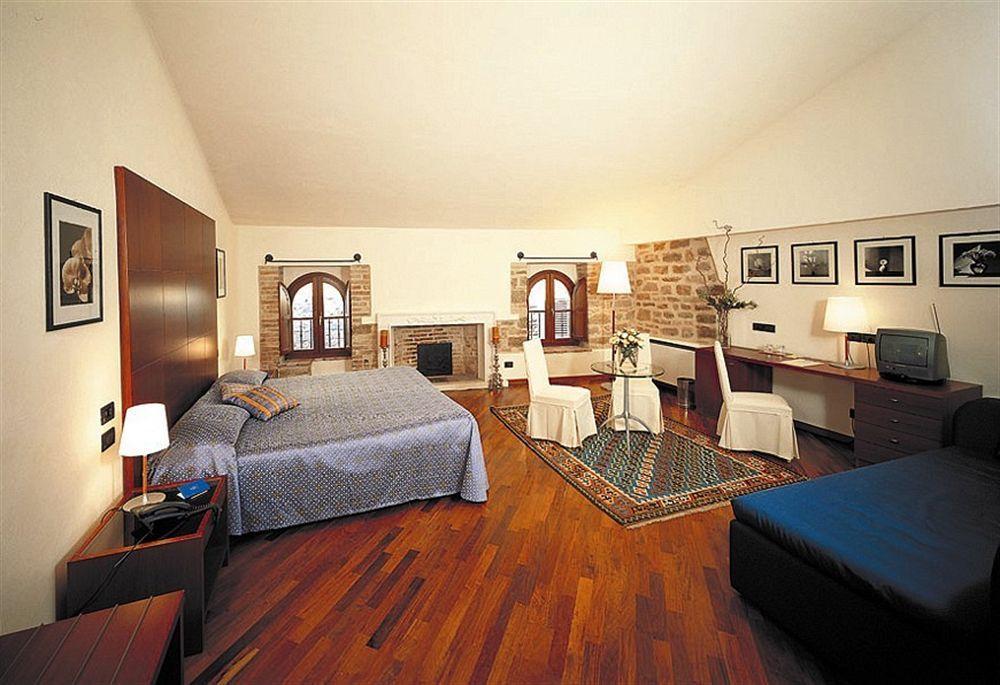 Relais La Corte Di Bettona Zewnętrze zdjęcie